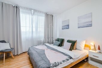 Pronájem bytu 4+1, 90 m2 - Praha - Černý Most, ev.č. 00317 - 6