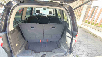 Ford Galaxy 2.0 TDCi • 2007 • 103 kw • 2 sady kol • 7 míst - 6