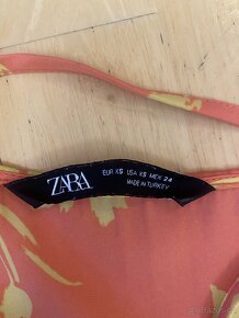 Dlouhé saténové šaty Zara vel. XS - 6