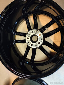 Originální sada disků R18 pro BMW G30 G31 styling 662M - 6
