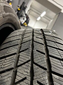 Pneu  Barum 215/55 R17 - 6