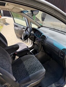 Prodám Opel Zafira A, 2.0tdi,74Kw, ma 7 míst, 2003rok. - 6