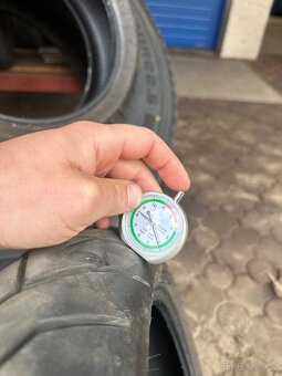 Pneu 180/55 R17 zadní a 120/70 R17 pření - 6