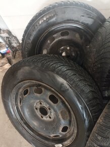 Prodám plechová kola 6Jx15 5x100 ET38 Možné použít na: Škoda - 6
