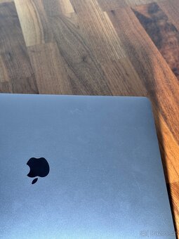 Macbook 8000GB i9 SK - 6