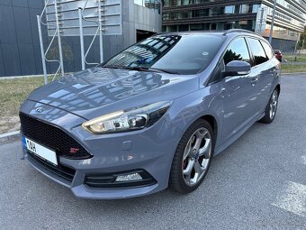 Ford Focus ST combi 184 kW - 6