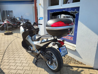 Honda NC700D Integra - 6