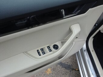 Škoda Superb 2.0 TDI Combi 4x4 L&K r.v.2018 (DPH) ČR - 6