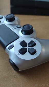 PlayStation 4 (PS4) - 6