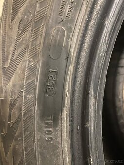 Zimní pneu 235/60R18 NOKIAN WR4 SUV 6,6mm - 6