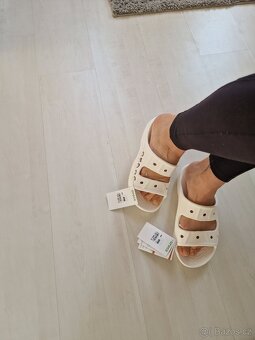 Bílé žabky, pantofle Crocs vel 39 - 6