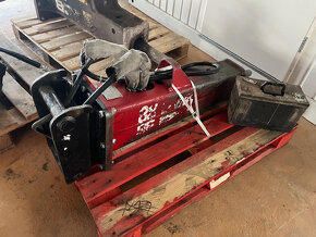 Hydraulické bourací kladivo SOCOMEC DMS210 - 6
