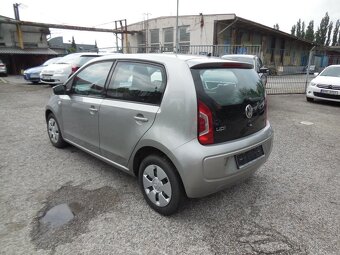 Prodám VW UP,1.0,44kw-5dv. - 6