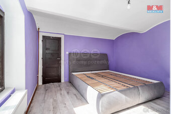 Prodej rodinného domu, 165 m², Lužná, ul. Masarykovo nám. - 6