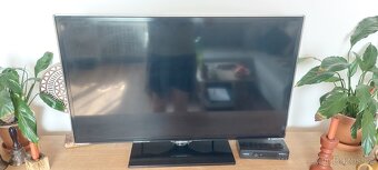 Samsung UE32ES5500 + set top box - 6
