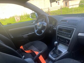Škoda Octavia combi 2,0TDI 103kw,r.v 2011 - 6