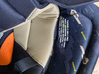 CCM hokejové kalhoty TACKS AS-V ProSR,M - 6