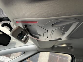 Ford S max 7 místné 180tis km. 2,0 120 KW - 6