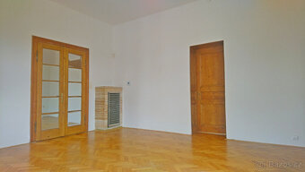 Pronájem 4+1, 125m2(zahr.)(Staré Město, nám. Štefánikovo) - 6