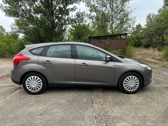Ford Focus 1,6i 77kw výbava FUTURA - 6