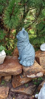 Zahradní dekorace- Sedící kočička šedá - 6