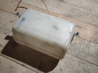 Škoda 120 nádobka ostřikovačů - 6