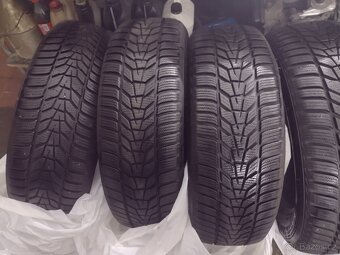 Prodám 215/60R17   96 H - 6