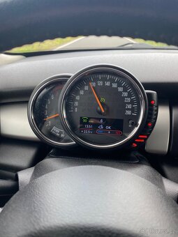 Mini Cooper One F56 - 6