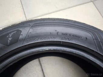Goodyear 225/55R17 - 6