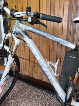 Dámské horské kolo Rockrider 560 ST - 6