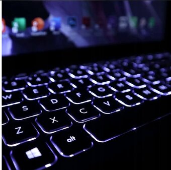 Lenovo ThinkPad P15:i7 10850H,32GB,SSD 1TB,Quadro RTX3000,4K - 6