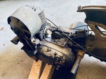 Čezeta 501 skútr ČZ kryt motor válec hlava prase - 6