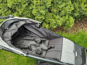 Nabízím kočárek Thule Urban Glide 2 s hlubokou korbičkou - 6