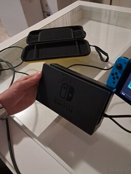 Nintendo Switch + příslušenství a hry - 6