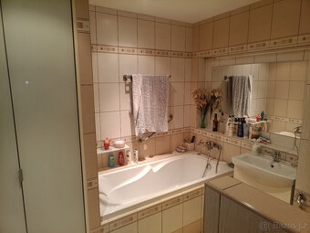 3+kk 70m, lodžie 6m, zařízený, plně vybavený, klidný dům - 6