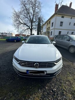 VW Passat 2018 2.0 TDi 110kw HIGHLINE R line packet - 6