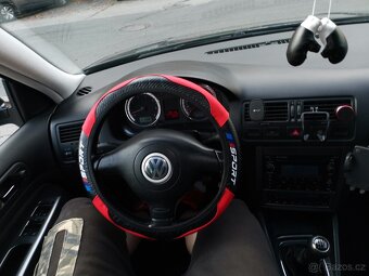 Prodám Golf IV Variant Comfort 1,4 55kw, - 6