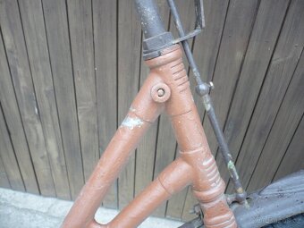 staré dámské kolo - 6