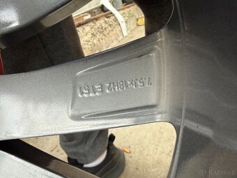 Prodám disky 225/40/18 - 6