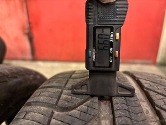 Celoroční pneu PIRELLI 225/40 R18 92Y - 6