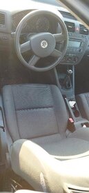 VW Golf V 1,4 - 6