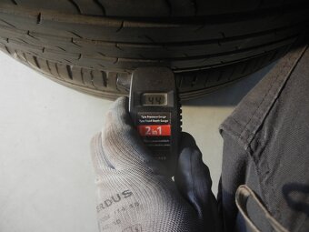 Letní pneu Continental 215/55R17 - 6