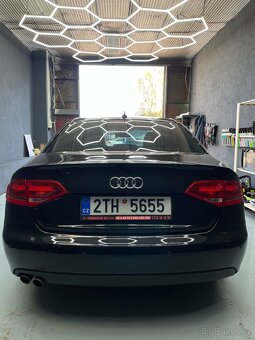 Audi A4, AUDI A4 2.0 TDI, 2010, 105kW - 6