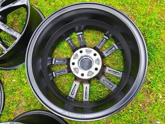 Nová originální alu kola Hyundai i30 ix20 r15 5x114,3 - 6