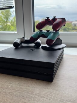 Sony PlayStation 4 Pro 1TB - 6