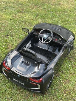Dětské elektrické autíčko BMW i8 - 6