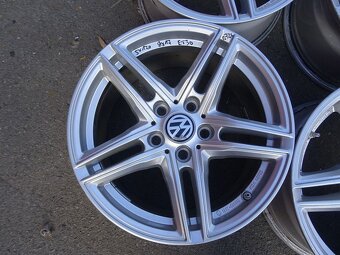 Alu disky na BMW 17", 5x120, ET 30, šířka 8J - 6