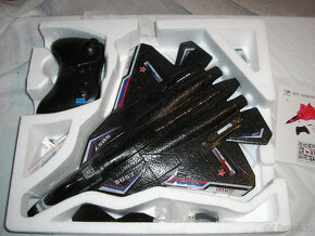 Dálkově ovládané letadlo SU-57 - 6