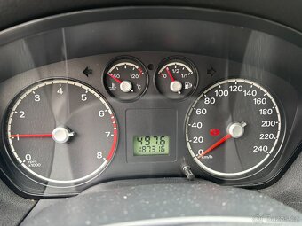 Ford Focus 1.6 74kw - 6