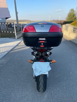 Yamaha Fazer 600 - 6